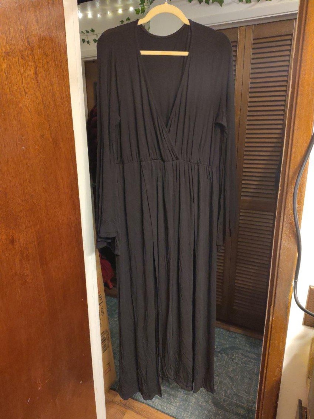 Foxblood Cassandra Bell Sleeve Maxi Dress 2X